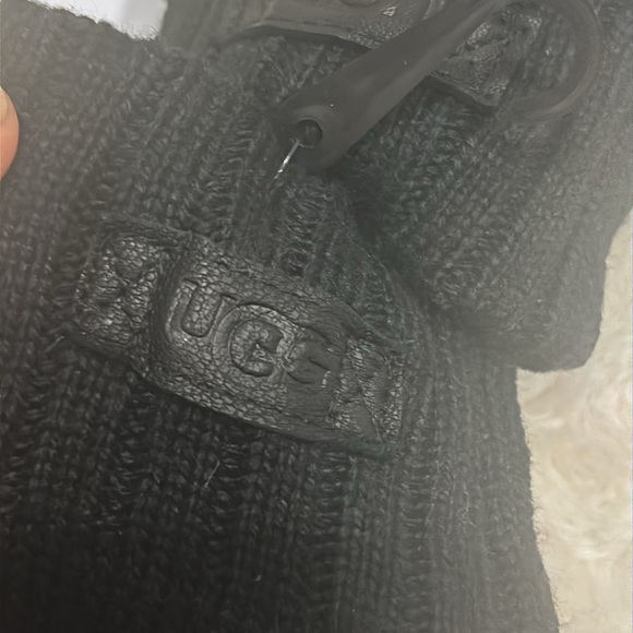 Ugg Men’s Knit Flip Mitten Size L/XL. - Picture 8 of 9